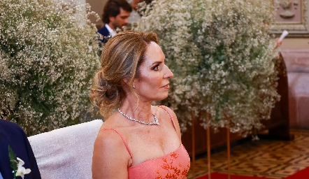 Claudia Díaz Infante, mamá del novio.