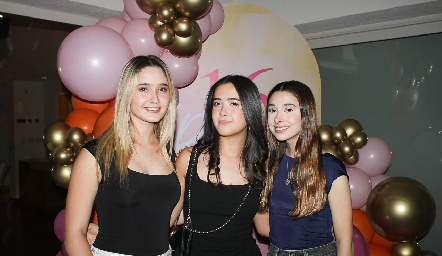  Marina Herrera, Regina Herrera y Ema Herrera.