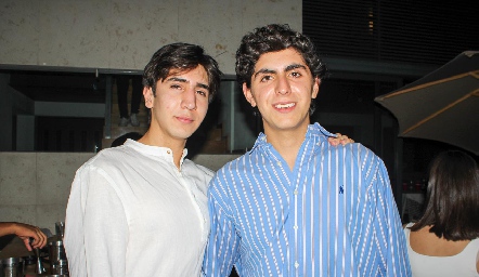  Marcelo Abaroa y César Espinoza.