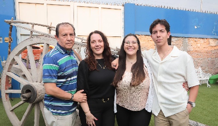  Ignacio Salinas, Ale de la Maza, Isabel y Mauricio Salinas.