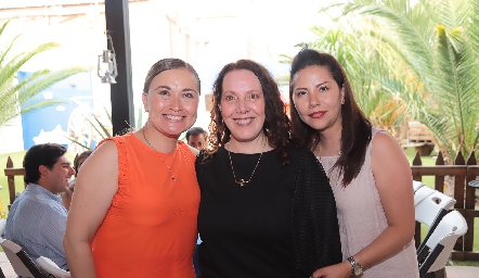  Laura Cedillo, Ale de la Maza y Miriam Castillo.