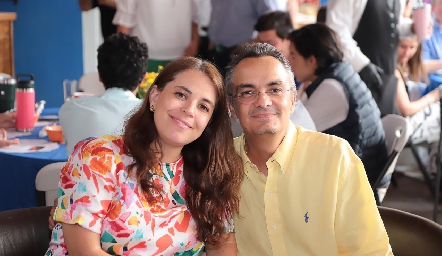  Alejandra Retes y Octaviano Gómez.