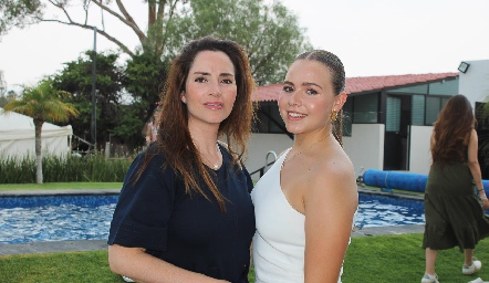  Mariana Ávila y Mich Heinze.