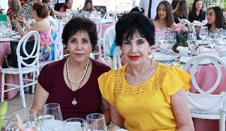  Gela de la Rosa y Lucy Sthal.