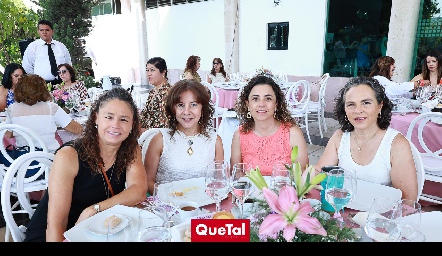  Paty Vilet, Sandra Hernández, Martha Lasso y Patricia González.