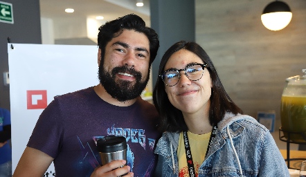 Oswaldo López y Martha González.