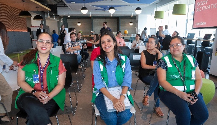  Alma Méndez, Citlalli Marín y Cinthia Munguía.
