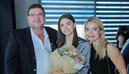  Paulino Pozos, Paulina Pozos y Marisol Liaño.