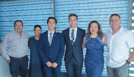  Adolfo Arriaga, Chelito Padrón, Juan Pablo Arriaga, Mario González, Laura Vargas y Mario González.