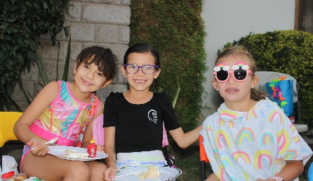  Isa, Gaby y Elena.