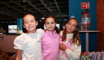  Álika, Natalia y Hanni.
