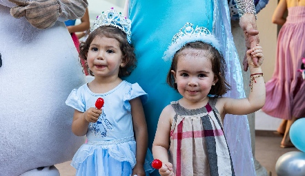  Las primas Lorca, Carola e Isabela.