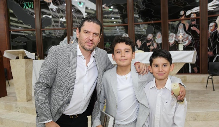  Gerardo Santoyo, Patricio Hernández y José María Santoyo.