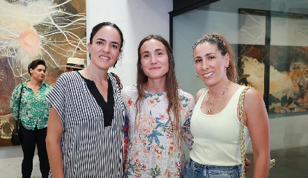  Nancy Puente, Anahí Capablanca y Nina.