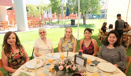  Isabel Camargo, Pita Cabrera, Ana Luisa Tere, Doris Mosqueda y Queta Contreras.