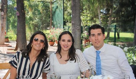  Daniel Rivero, Bárbara Mejía y Alberto Kasis.