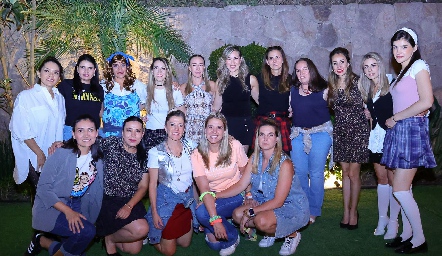  Angélica, Liz Alcalde, Rocío Acevedo, Martha Gaviño, Maru Muñiz, Verónica Barbeito, Graciela Muñoz, Ale Ortega, Paty González, Laura Martínez, Cristi Noyola, Sofía Grijalva, Sofía Rueda, Sofía Grijalva, Lili Abud y Hannia Abud.
