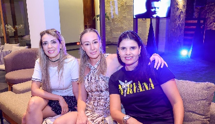  Martha Gaviño, Maru Muñiz y Liz Alcalde.