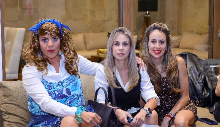  Rocío Acevedo, Paty González y Ale Ortega.