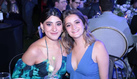  Pili Villanueva y Pau Dibildox.