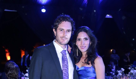  Carlos Del Valle y Claudia Díaz de León.