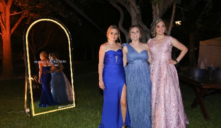  Jimena Martínez, Connie Juárez y Guille Martínez.