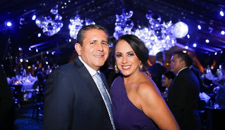  César y Mariza Espinosa.