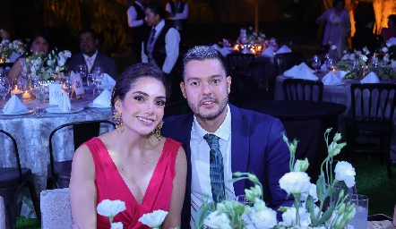  Paola Zepeda y Juan Carlos Magdaleno.