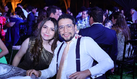  Cinthia Saucedo y Erik Jiménez.
