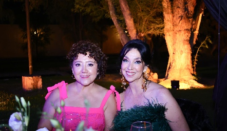  Maru Vázquez y Gloria Roldán.