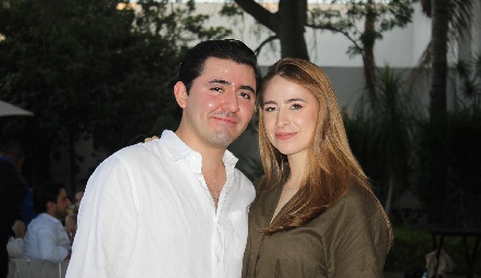  Javier Hernández y Camila Barrón.