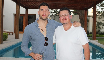   Juan Pedro y Eduardo Vargas .
