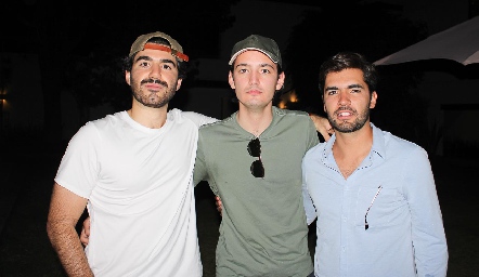  Héctor Mahbub, Sebastián Martínez y Juan Pablo Quintero.