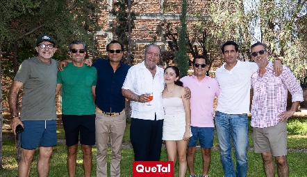  Juan Carlos Abaroa, Carlos de los Santos, Miguel Fernández, Carlos Abaroa, Pía Quibrera, Checo Quibrera, Javier Fernández y Marcelo Galán.