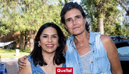  Lupita Quibrera y María Clara Abaroa.