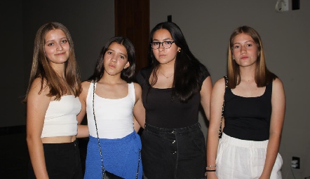  Valeria Nava, Sophia del Castillo, Isabella Grullas y Ximena Safa.