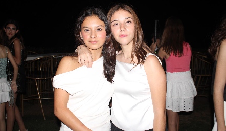  Isa Castro y Renata.