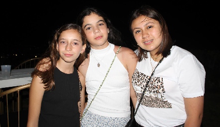  Camila, Isabela y Maju.