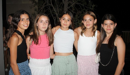  Carlota Lebrija, Paula Torres, Rafaella Ortiz, Xime Vázquez y Jimena Fernández.