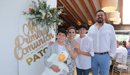  Patricio Hernández, Yeni Zarur, Luis Daniel Hernández y  Uziel Medellín.