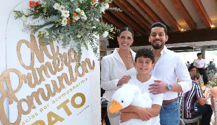  Ennith Santoyo, Patricio Hernández y Daniel Hernández.