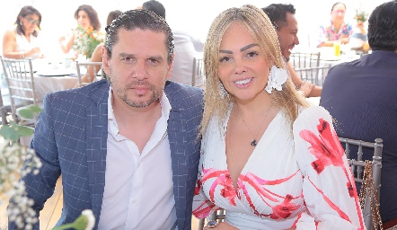  Gerardo Santoyo y Dulce García.