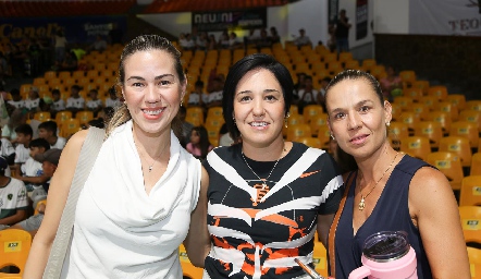  Verónica Barveito, Silvia Noriega y Marcela Torres.