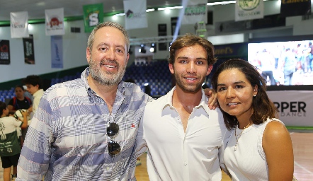  Daniel Carreras, Daniel Carreras y Lorena Torres.