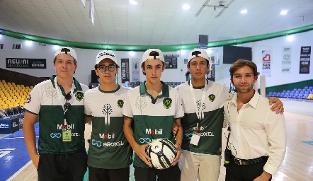  Santiago Toledo, Pablo Díaz, Juan Carlos Nieto, Marcelo Silva y Daniel Carreras.