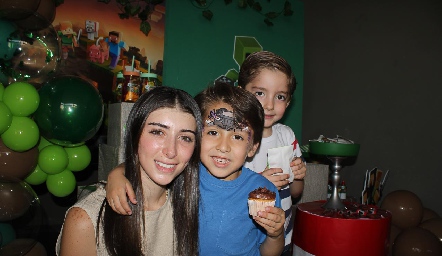  Josema, su Mamá Dalel.