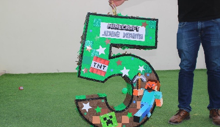 Piñata.