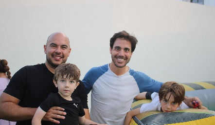  José, Diego, Mauricio y Juan Eduardo Silva.