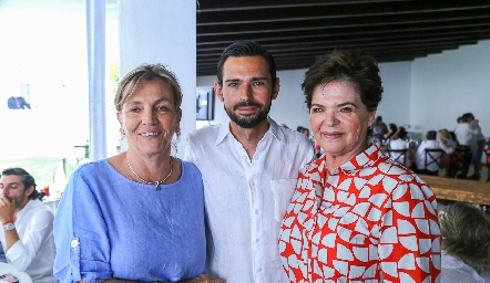  Lucía Gárate, Andrés Allende y Pilar Labastida.