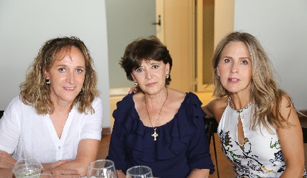  Clara Perogordo, Juana Perogordo y Verónica Berrón.